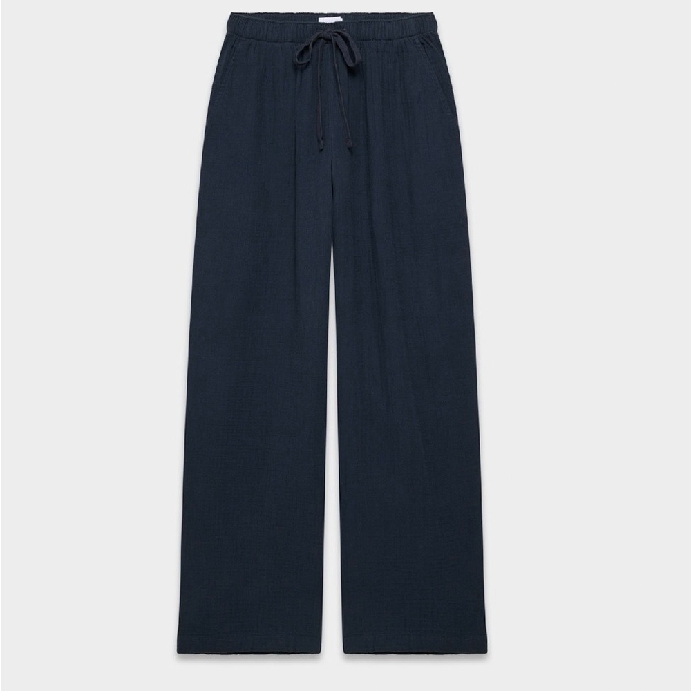 Aritzia women’s Navy cotton pants